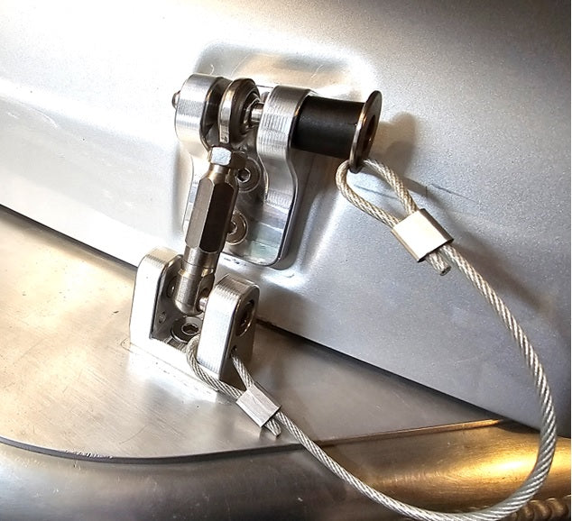 Jeep Wrangler TJ/LJ Billet Aluminum Locking Hood Latch Kit